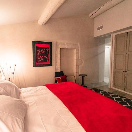Gabrielle Jeanne Bed & Breakfast Maillane Bagian luar foto