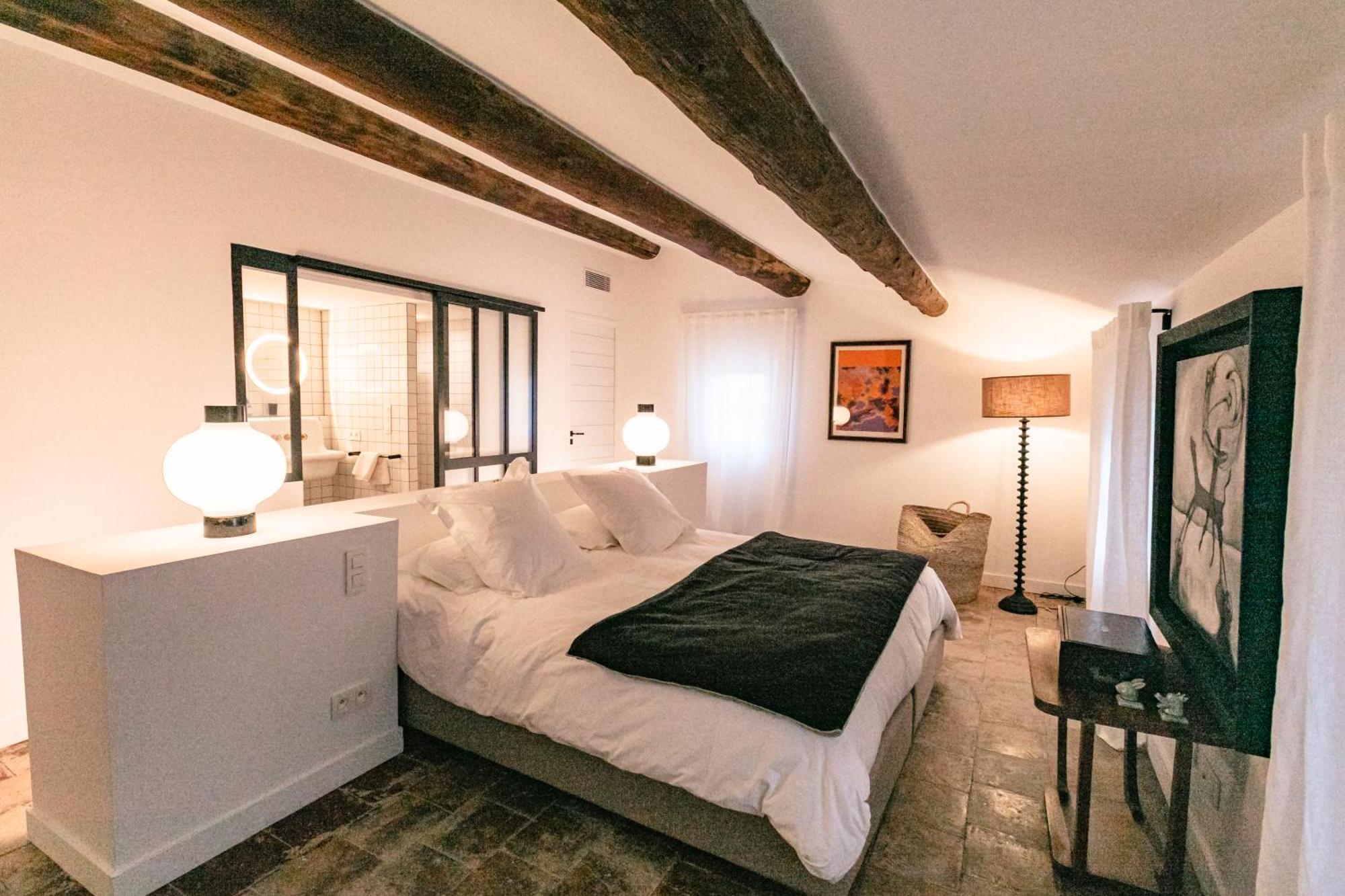 Gabrielle Jeanne Bed & Breakfast Maillane Bagian luar foto