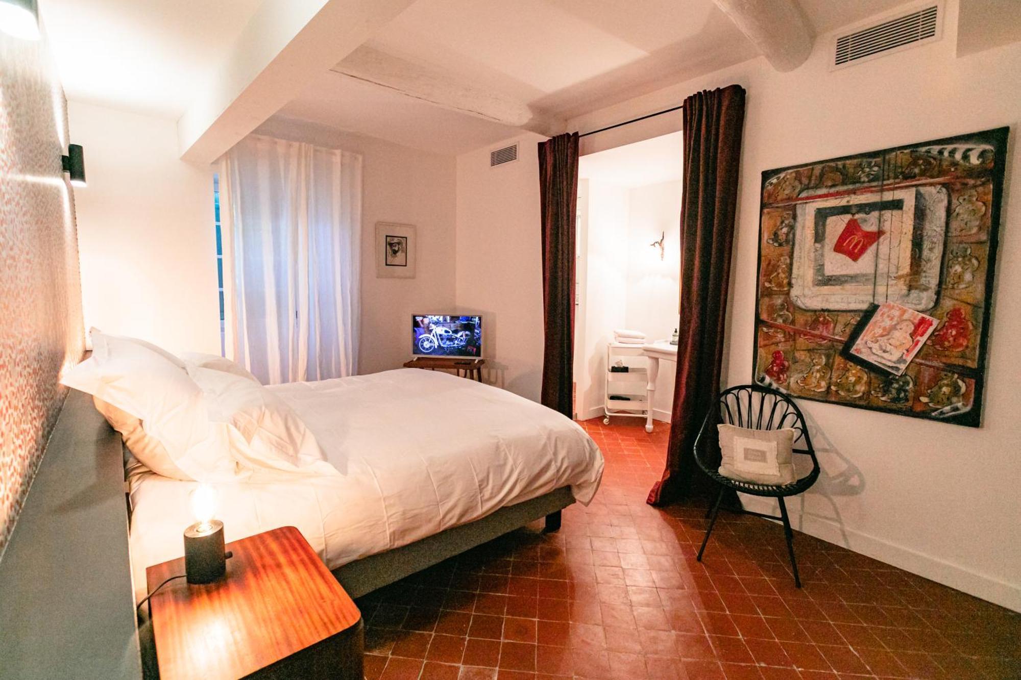 Gabrielle Jeanne Bed & Breakfast Maillane Bagian luar foto