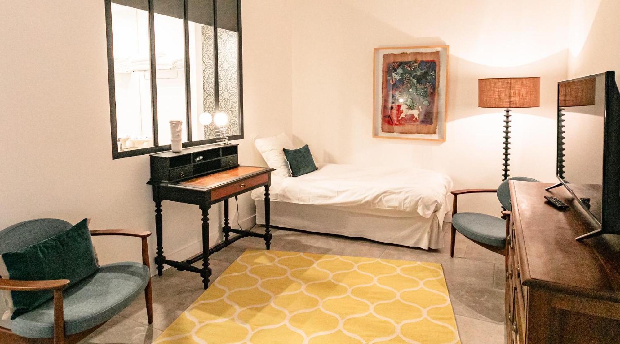 Gabrielle Jeanne Bed & Breakfast Maillane Bagian luar foto
