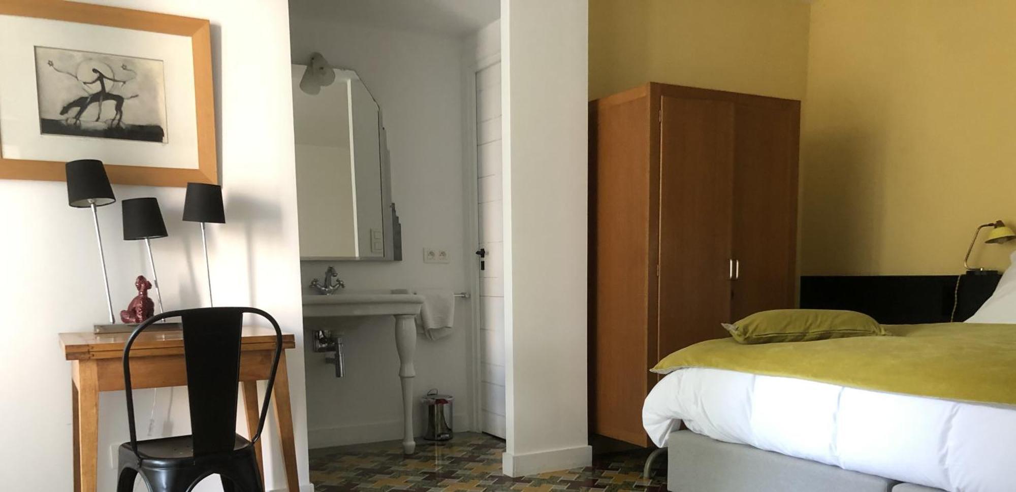 Gabrielle Jeanne Bed & Breakfast Maillane Bagian luar foto