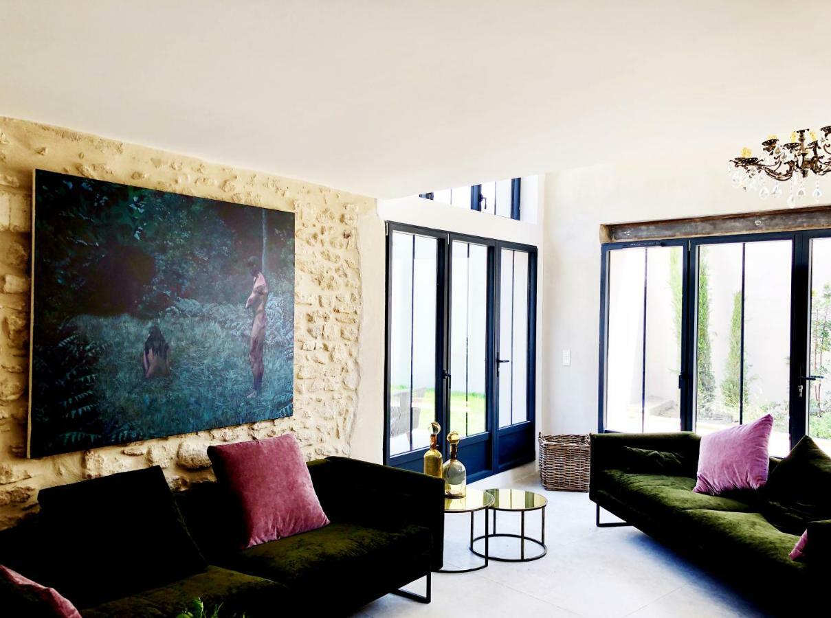 Gabrielle Jeanne Bed & Breakfast Maillane Bagian luar foto