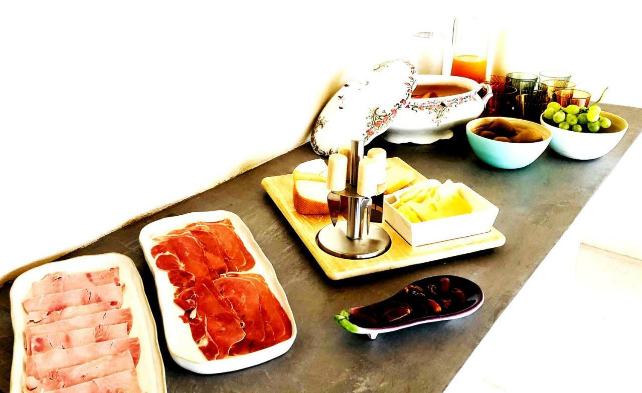 Gabrielle Jeanne Bed & Breakfast Maillane Bagian luar foto