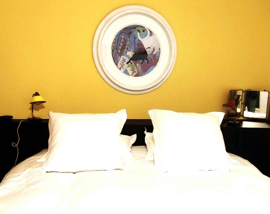 Gabrielle Jeanne Bed & Breakfast Maillane Bagian luar foto